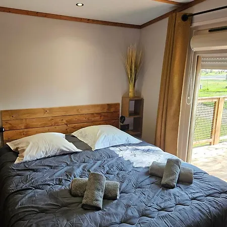 Kemp Mobil-home Confortable, Animaux Ok - 6 Pers. - Api-1-52-2530 Coulon